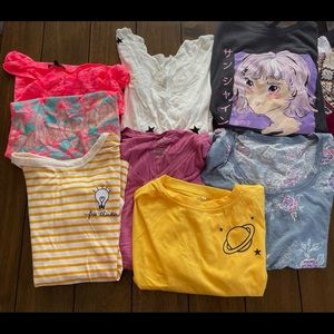 7 assorted juniors graphic tees bundle